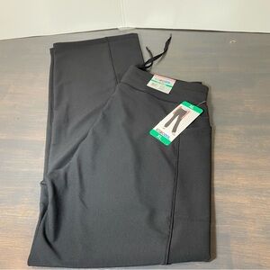 32 Degrees Cool Women’s Black Active Flare Pants Size XL 31.5” Inseam NWT